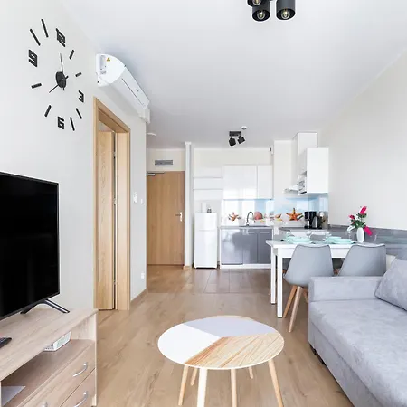 Kasprowicza 20 Swimming Pool By Jantar * Колобжег