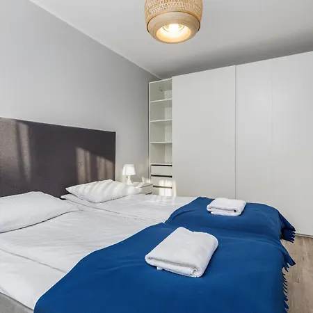 Kasprowicza 20 Swimming Pool By Jantar アパート コウォブジェク