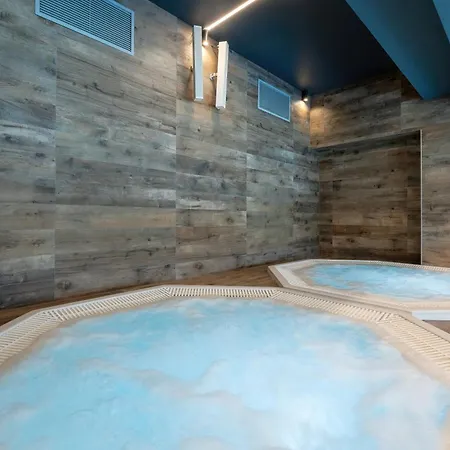 Kasprowicza 20 Swimming Pool By Jantar *