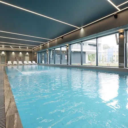 Kasprowicza 20 Swimming Pool By Jantar * コウォブジェク