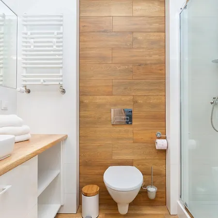 Kasprowicza 20 Swimming Pool By Jantar コウォブジェク