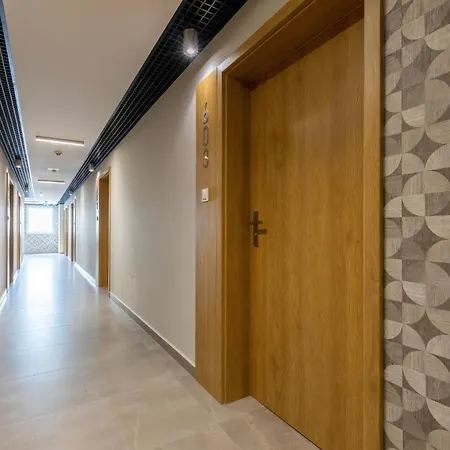 Kasprowicza 20 Swimming Pool By Jantar アパート コウォブジェク