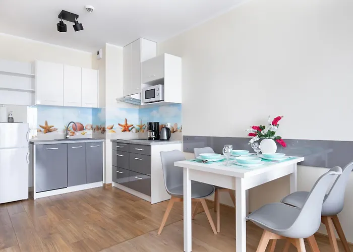 Kasprowicza 20 Swimming Pool By Jantar * Kołobrzeg